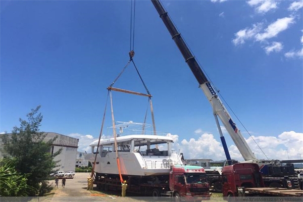 城市狭窄空间吊装作业的解决方案与案例分享